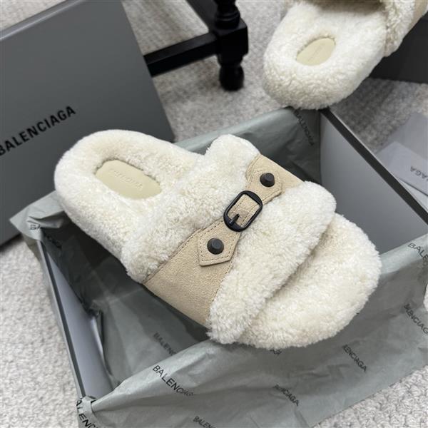 2025112818448913 240